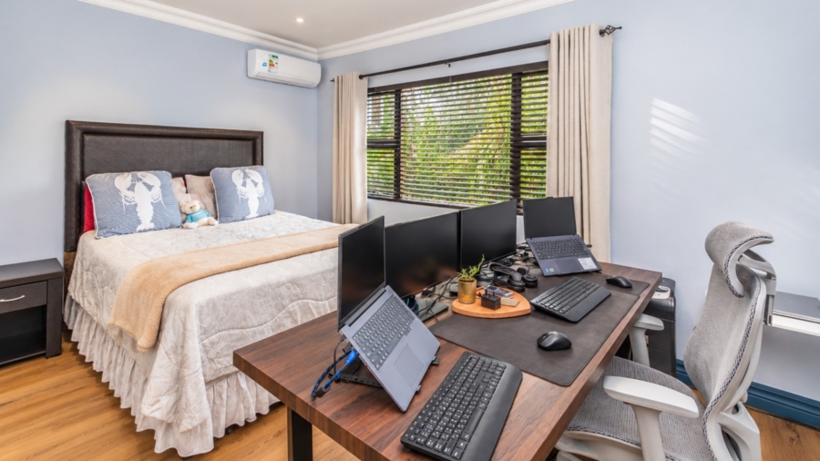 3 Bedroom Property for Sale in WestLake Country Safari Estate North West